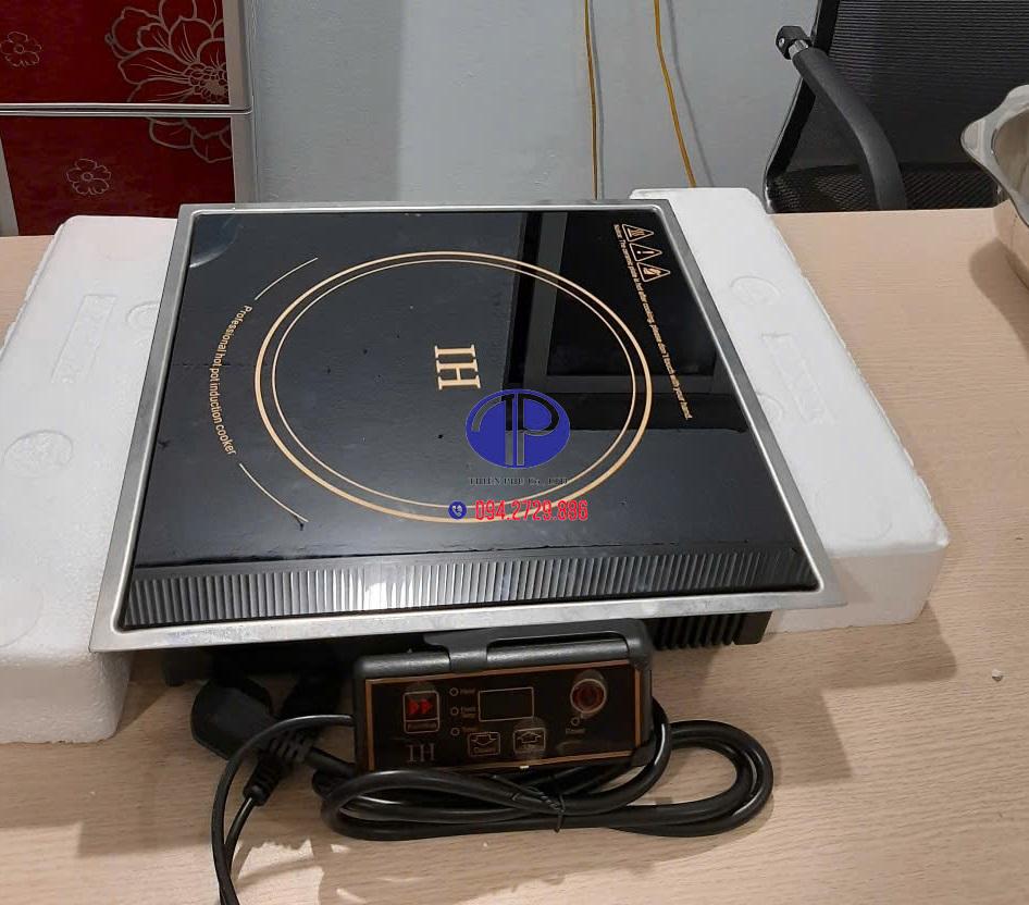 Bếp Thiên Phú cung cấp số lượng lớn bếp từ vuông