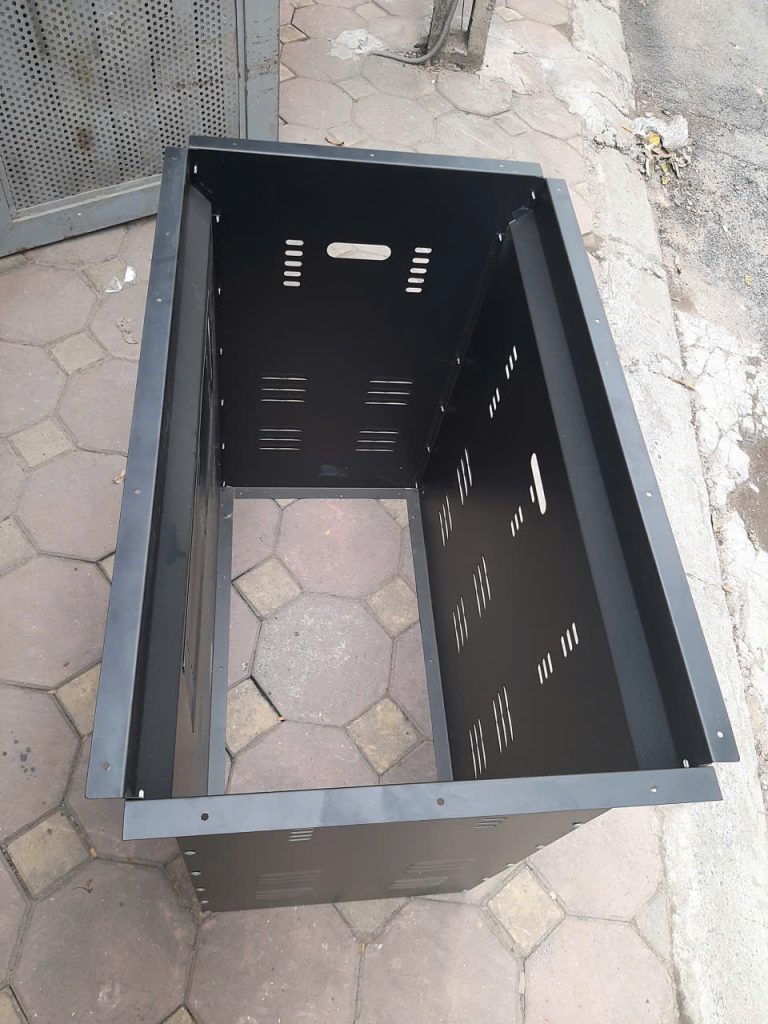 Gia công bán buôn các loại chân bàn thép hộp theo yêu cầu tại Hà Nội