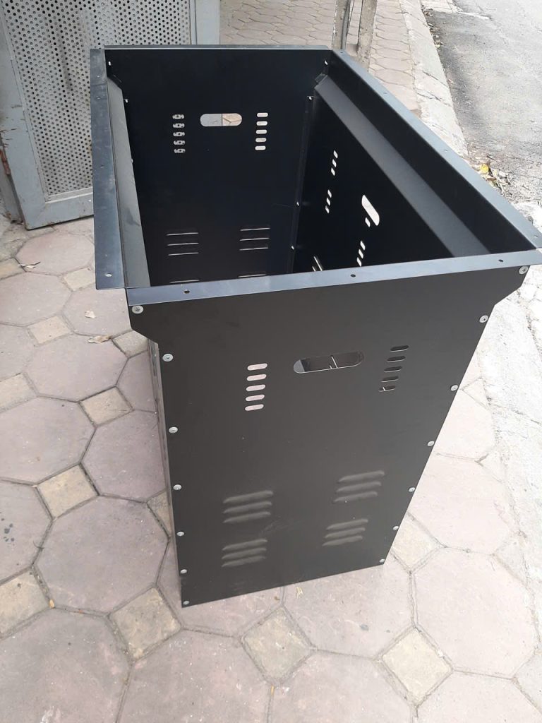 Hộp chân bàn sắt nhà hàng nướng BBQ không khói giá rẻ