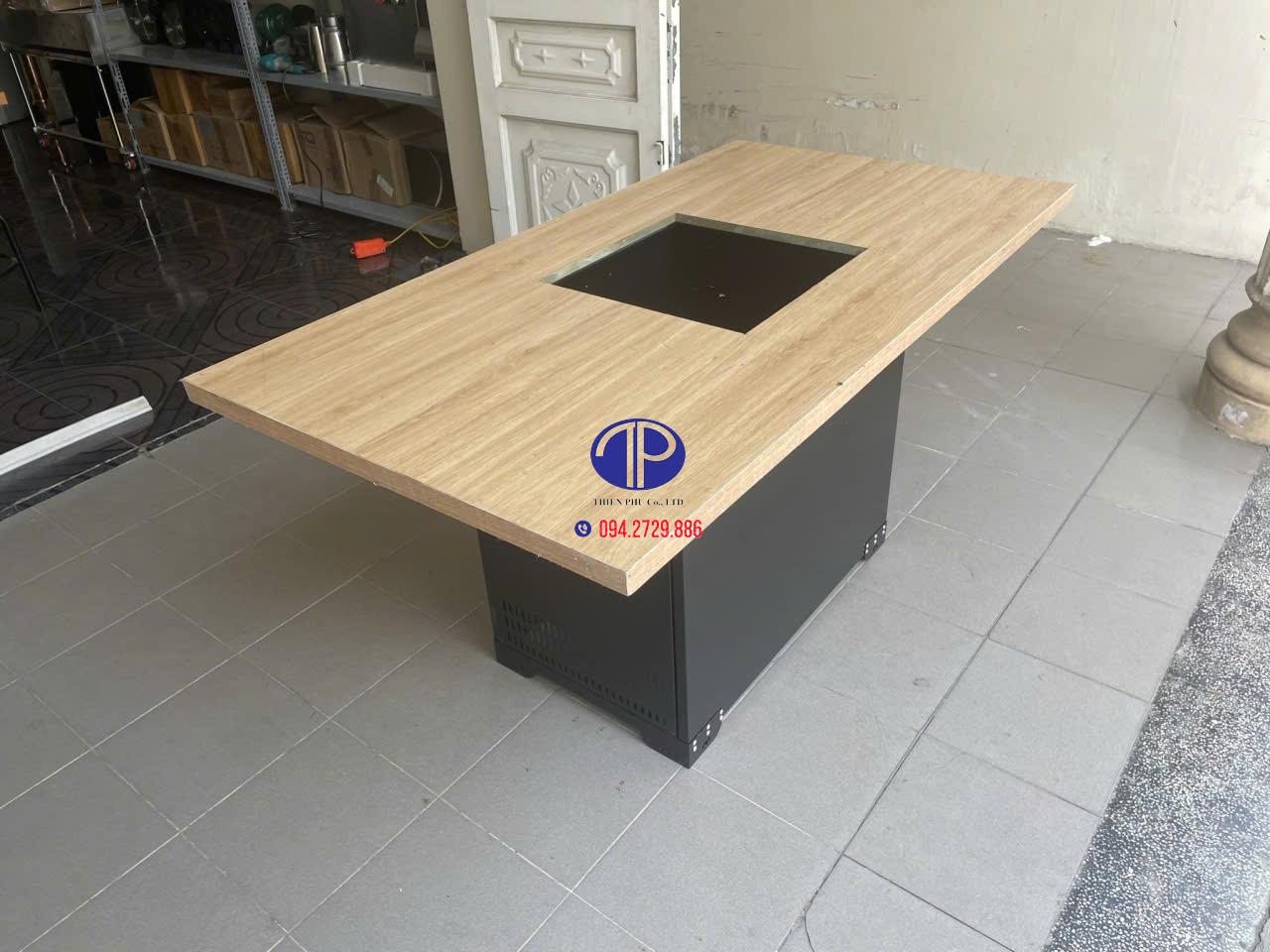 Chân bàn thép hộp sơn tĩnh điện cao cấp