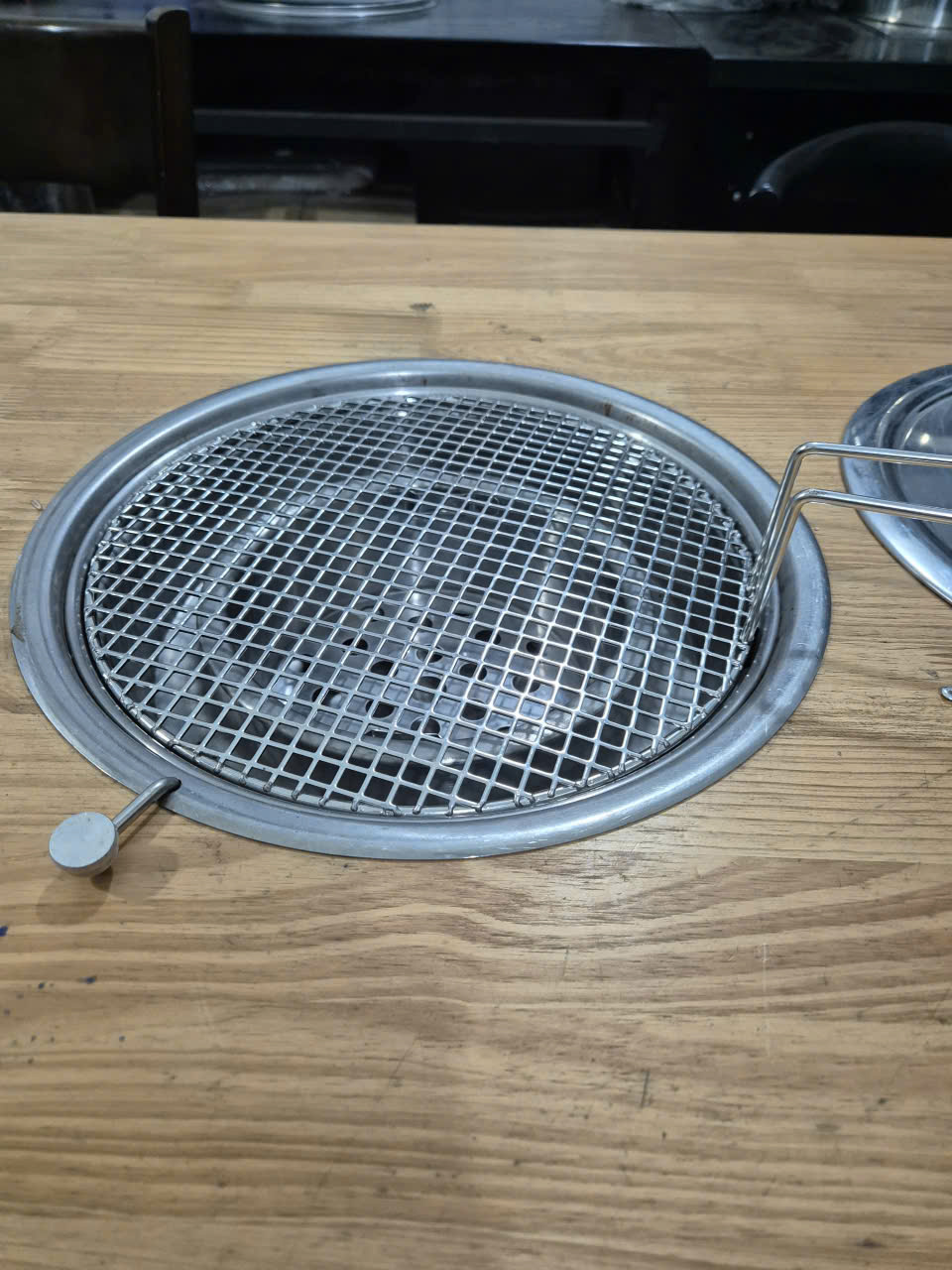 Vỉ nướng BBQ chống dính D295mm bằng inox 304 có tay cầm cho bếp nướng hút dương