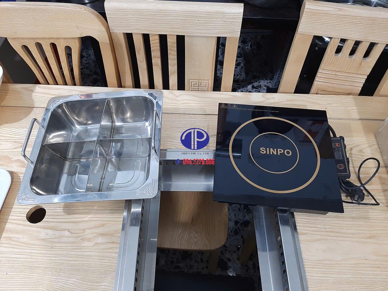 Bếp lẩu vuông 4 ngăn Thiết kế tiện lợi cho nhiều loại nước lẩu